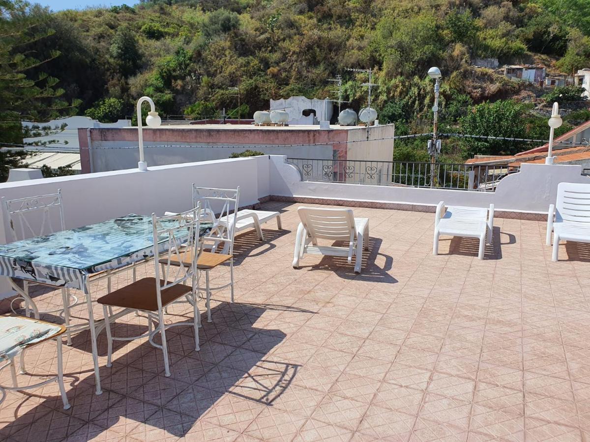 Case Vacanza Armando Lipari Canneto  Exterior foto