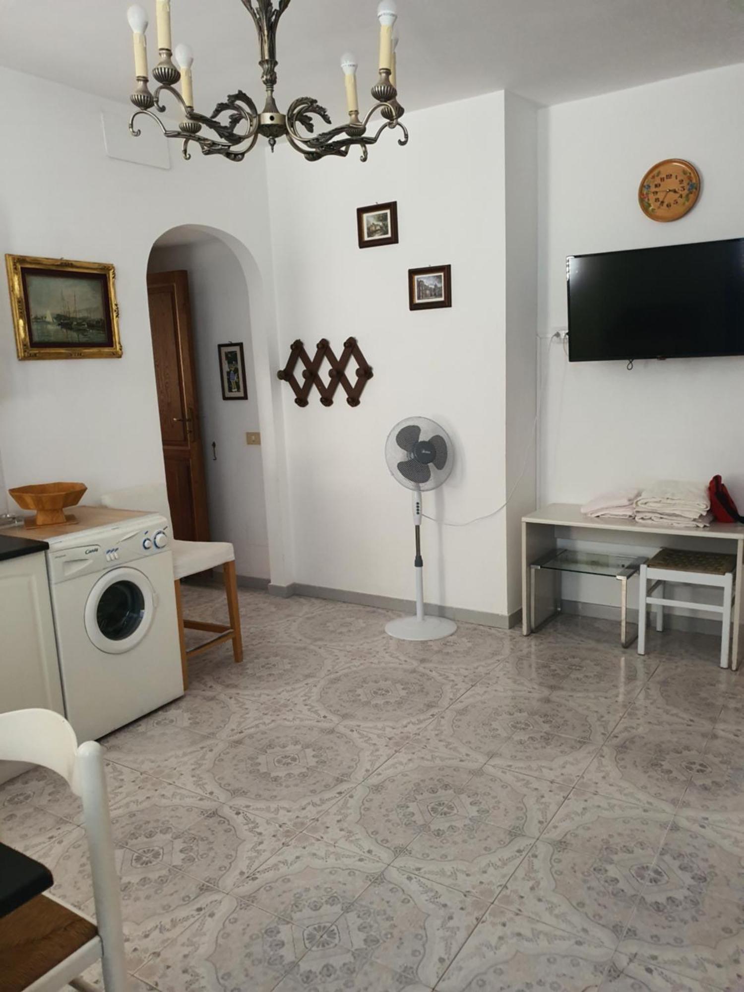 Case Vacanza Armando Lipari Canneto  Habitación foto